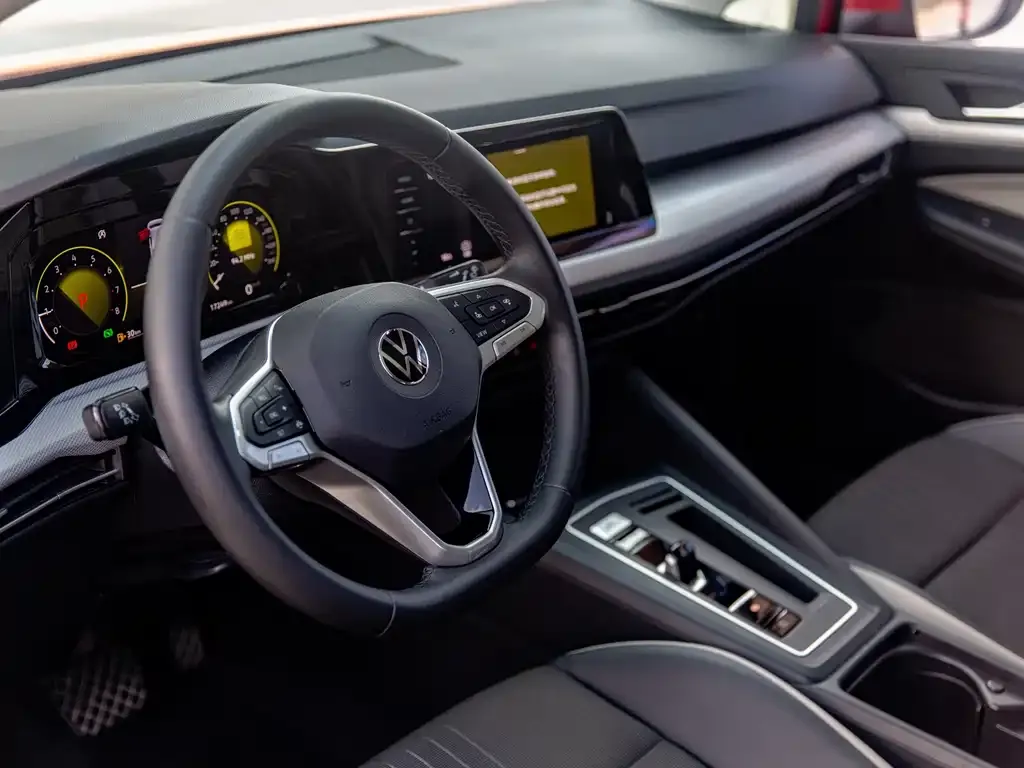 Volkswagen Golf 2022 из CN, фото 3