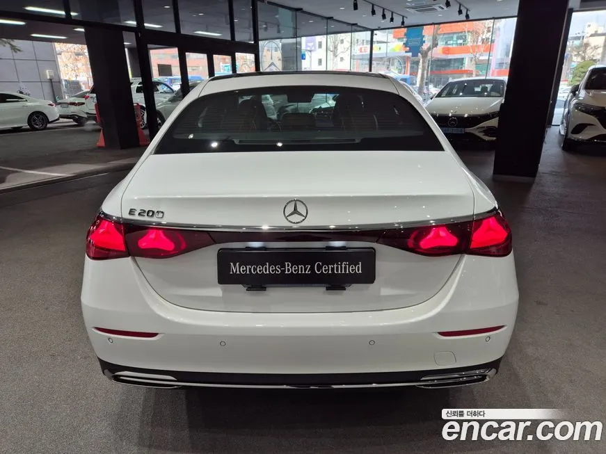 Mercedes-Benz E-Class 2026 из KR, фото 3