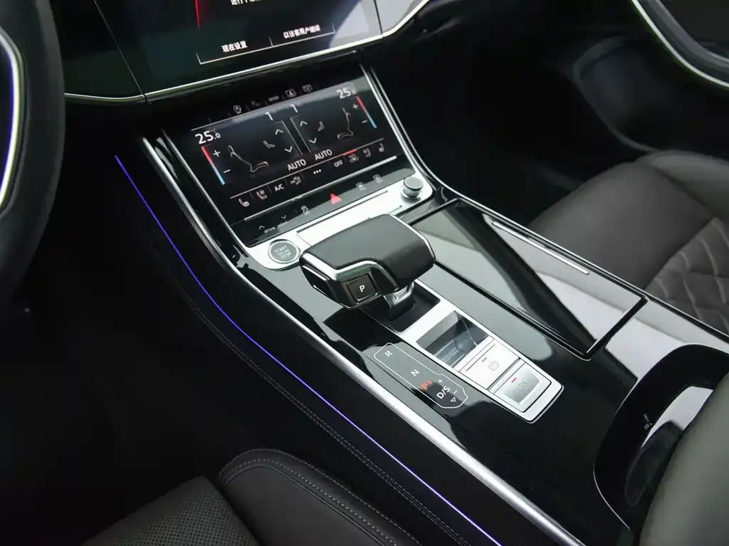 Audi A8 2025 из CN, фото 6