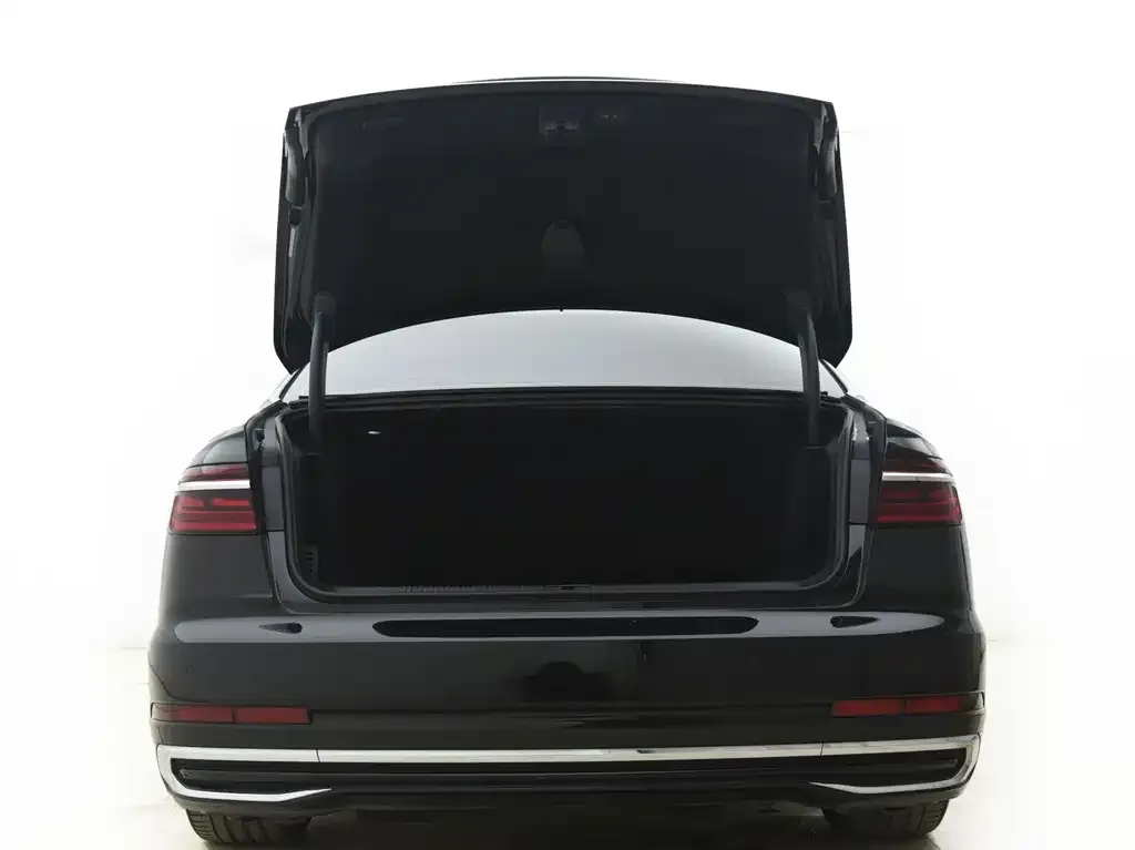 Audi A8 2025 из CN, фото 4