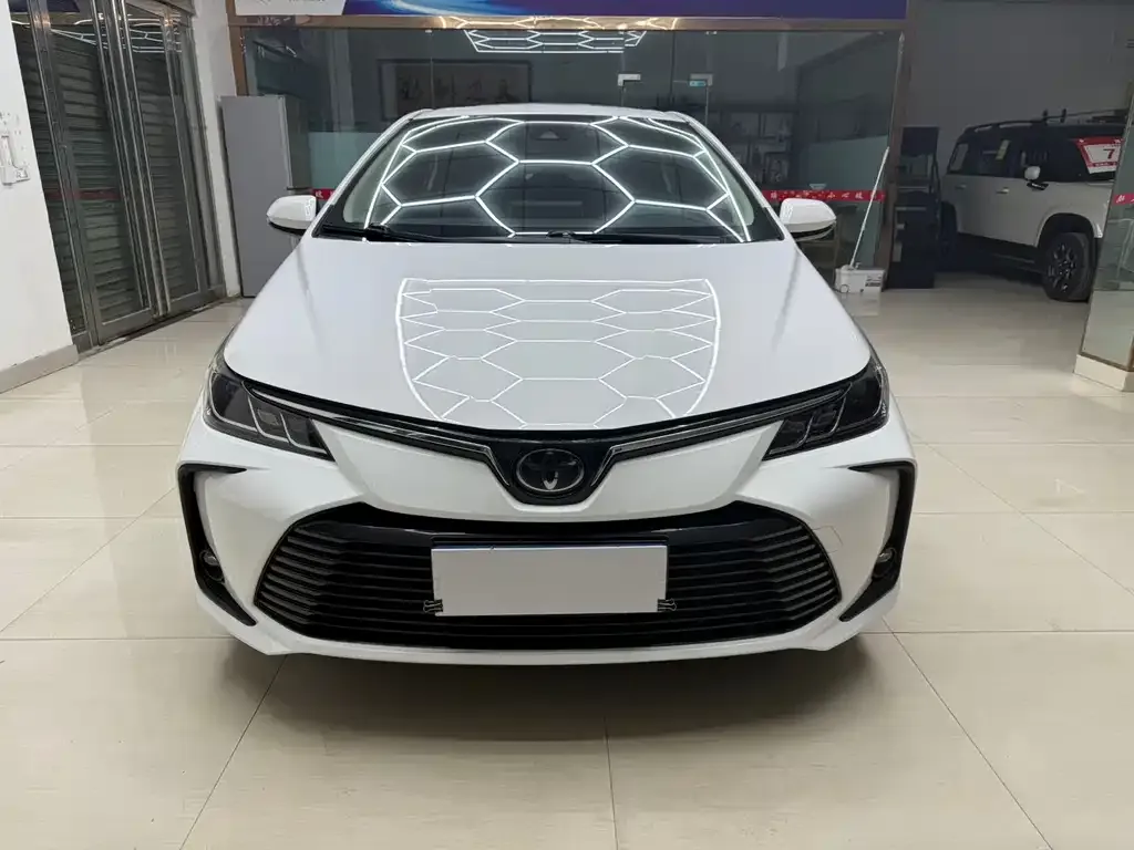 Toyota Corolla 2021 из CN, фото 2