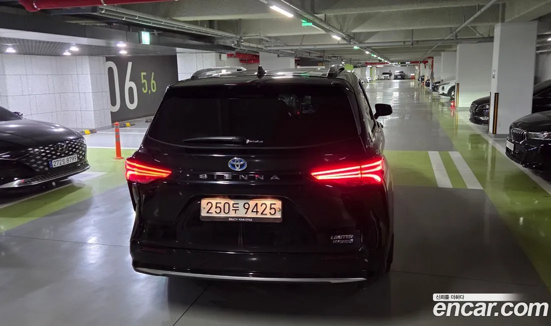 Toyota Sienna 2021 из KR, фото 3