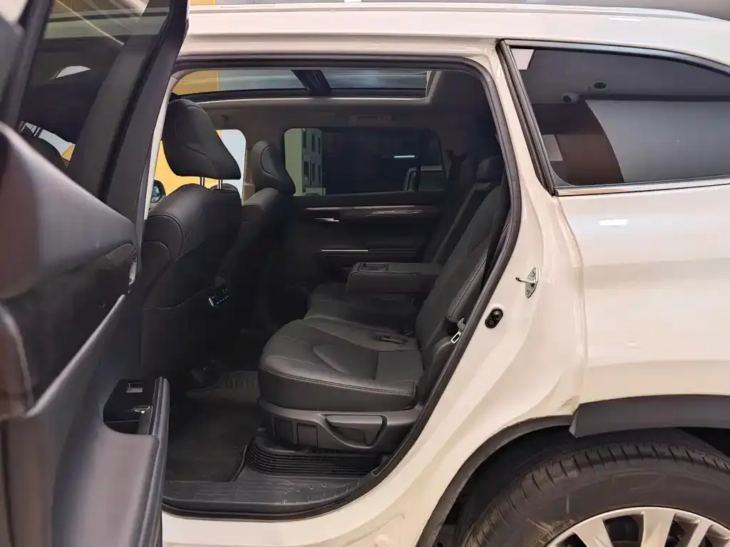 Toyota Highlander 2023 из CN, фото 4