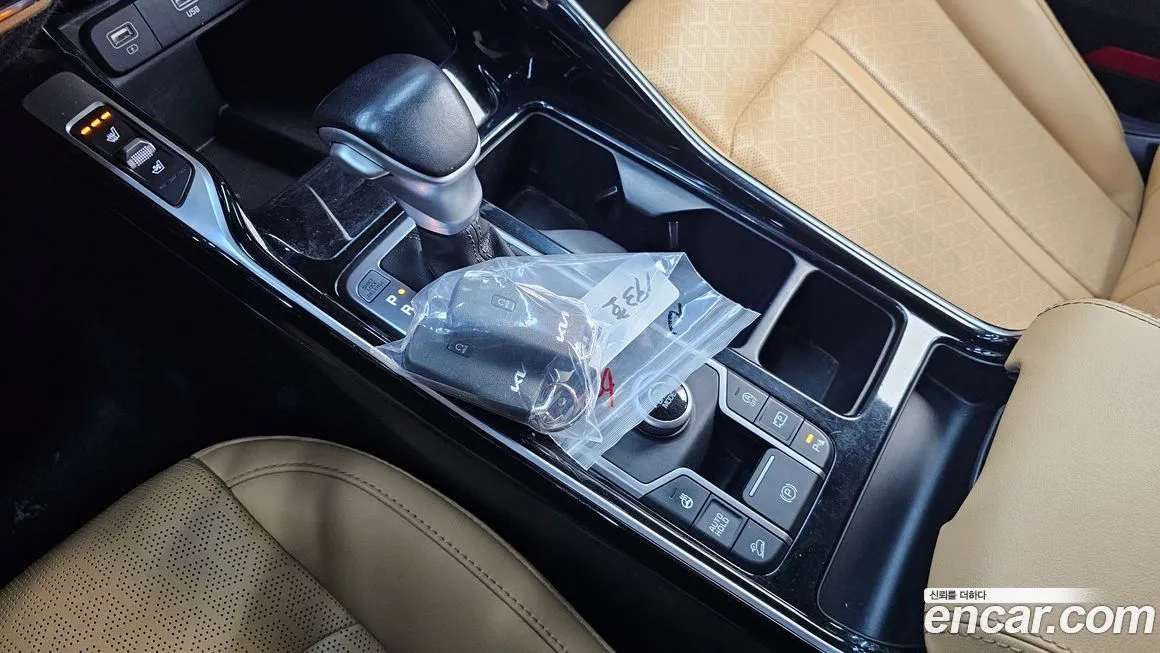 Kia Sorento — фото 7