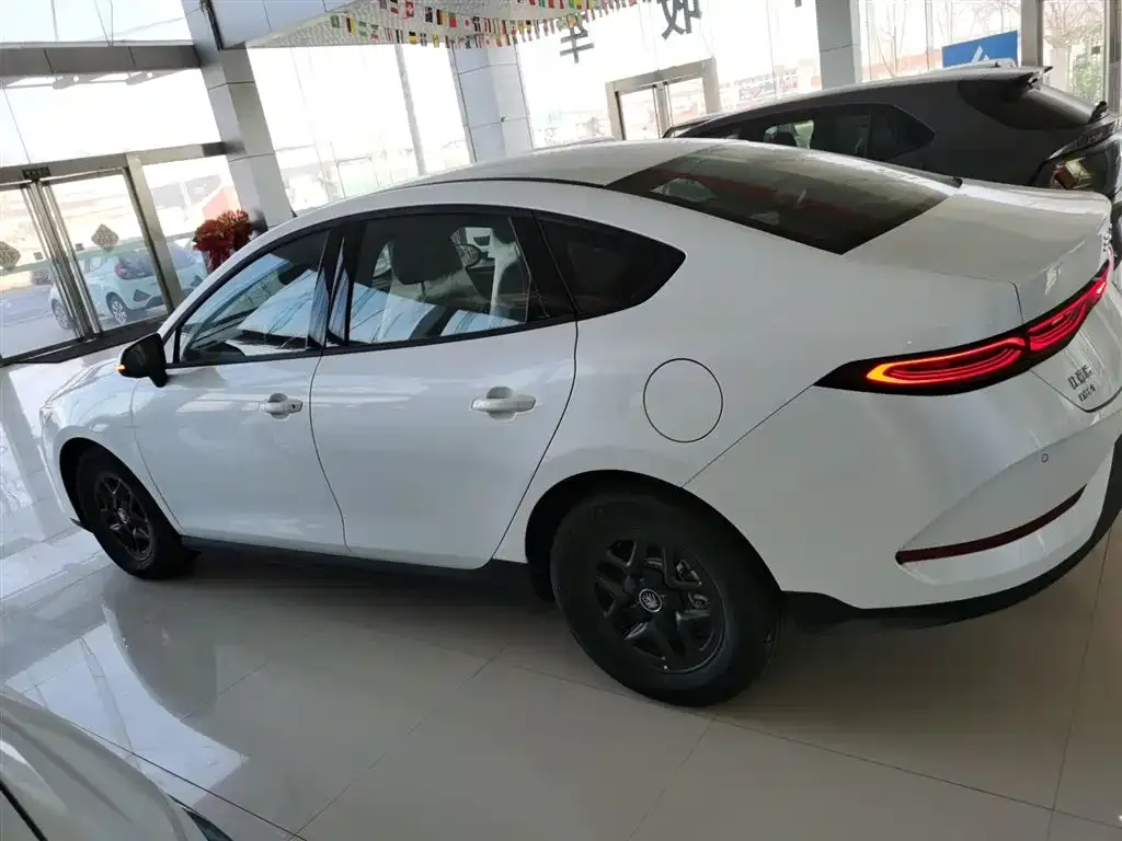 BYD Qin PLUS 2025 из CN, фото 7