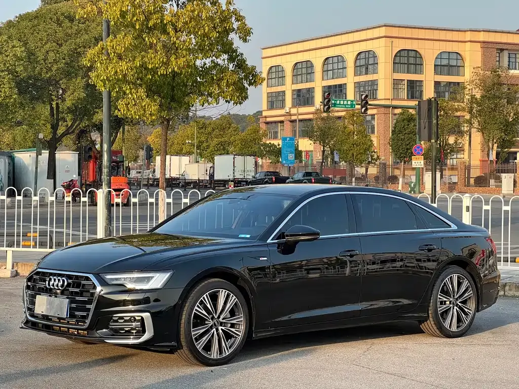 Audi A6L 2025 из CN, фото 1