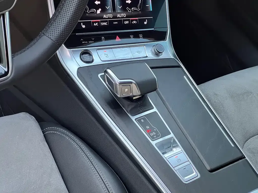 Audi A6L 2025 из CN, фото 10