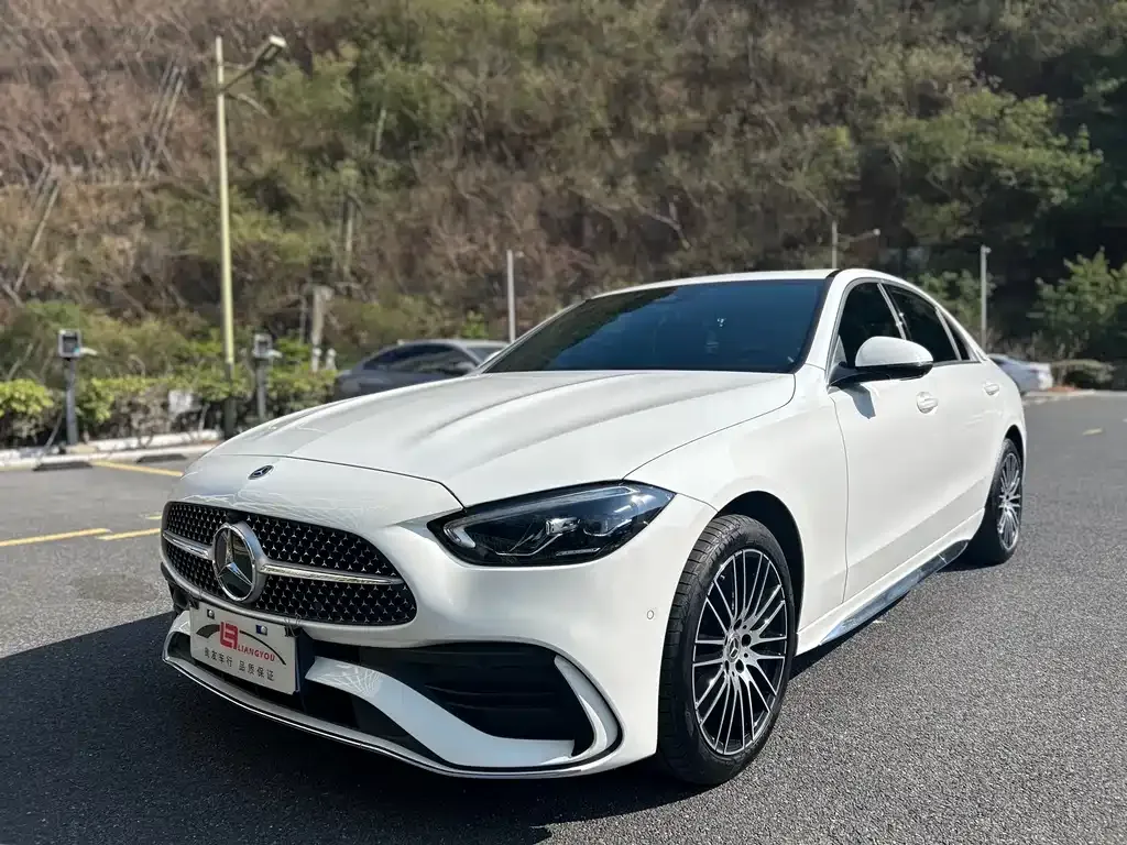 Mercedes-Benz C-Class — фото 1
