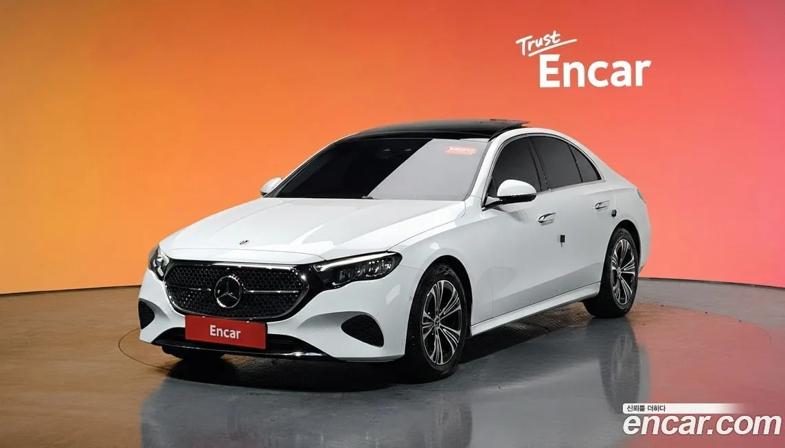 Mercedes-Benz E-Class — фото 1