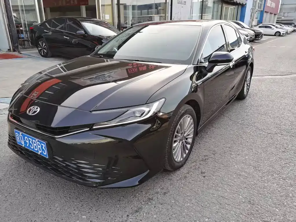 Toyota Camry 2025 из CN, фото 1