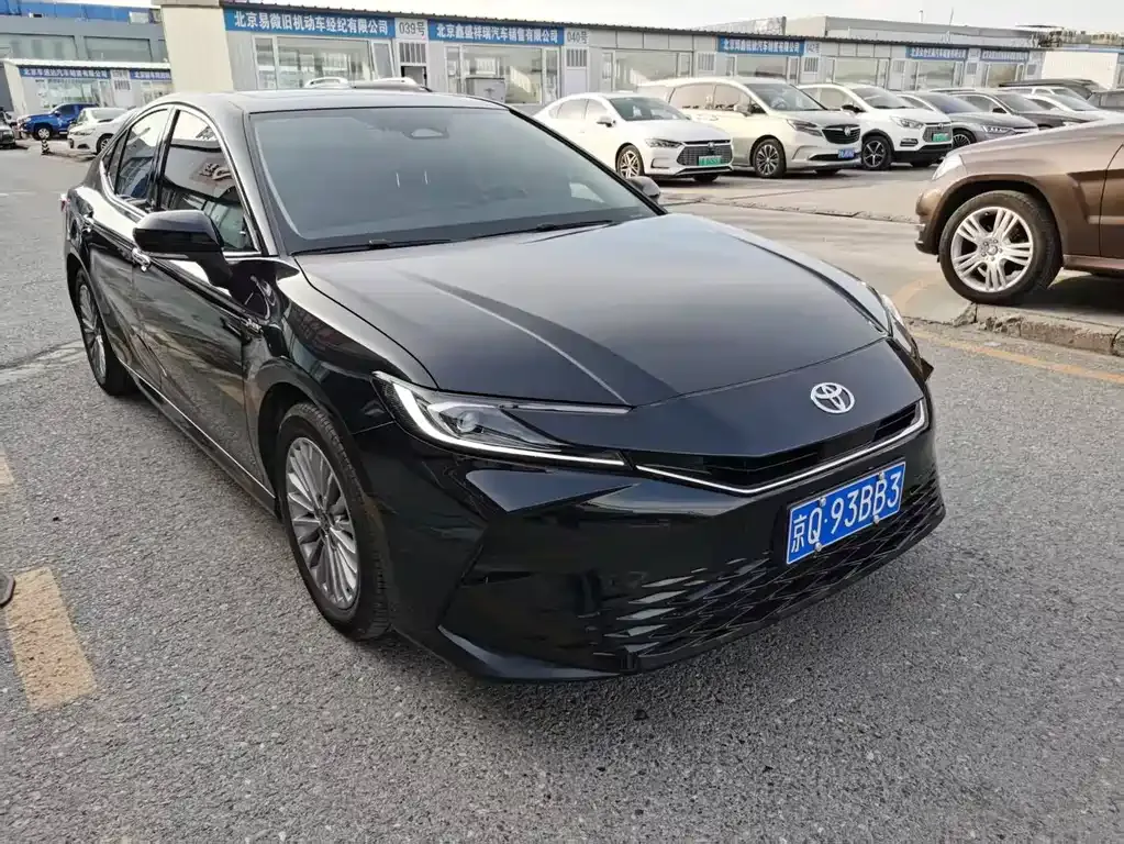 Toyota Camry 2025 из CN, фото 4