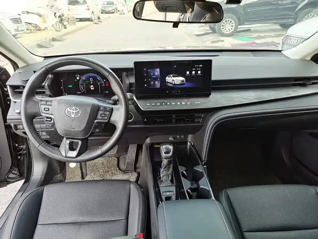 Toyota Camry 2025 из CN, фото 9