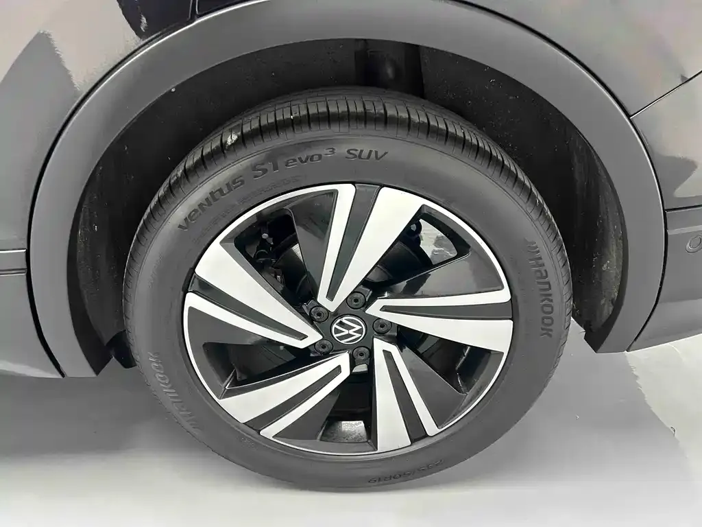 Volkswagen Tiguan X 2023 из CN, фото 9