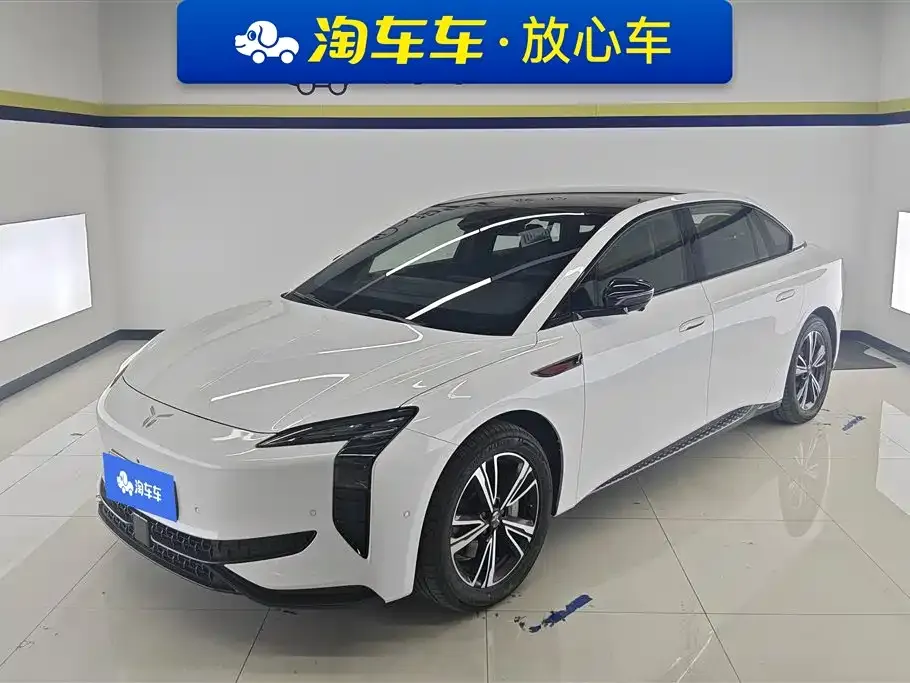 Hongqi EH7 2024 из CN, фото 1