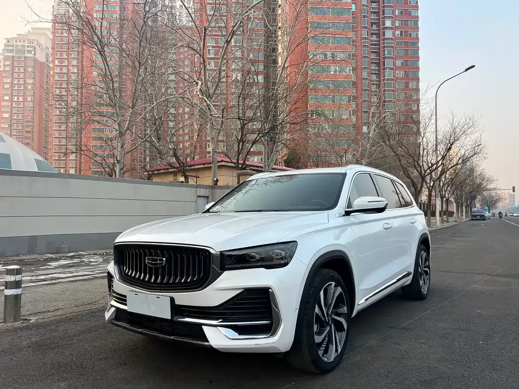 Geely Xingyue L — фото 1