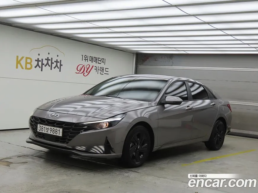 Hyundai AVANTE — фото 1