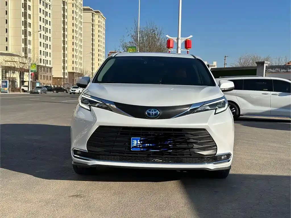 Toyota Sienna 2022 из CN, фото 7