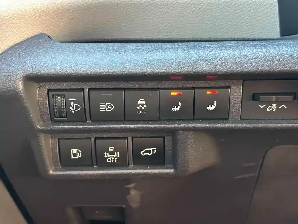 Toyota Sienna 2022 из CN, фото 10