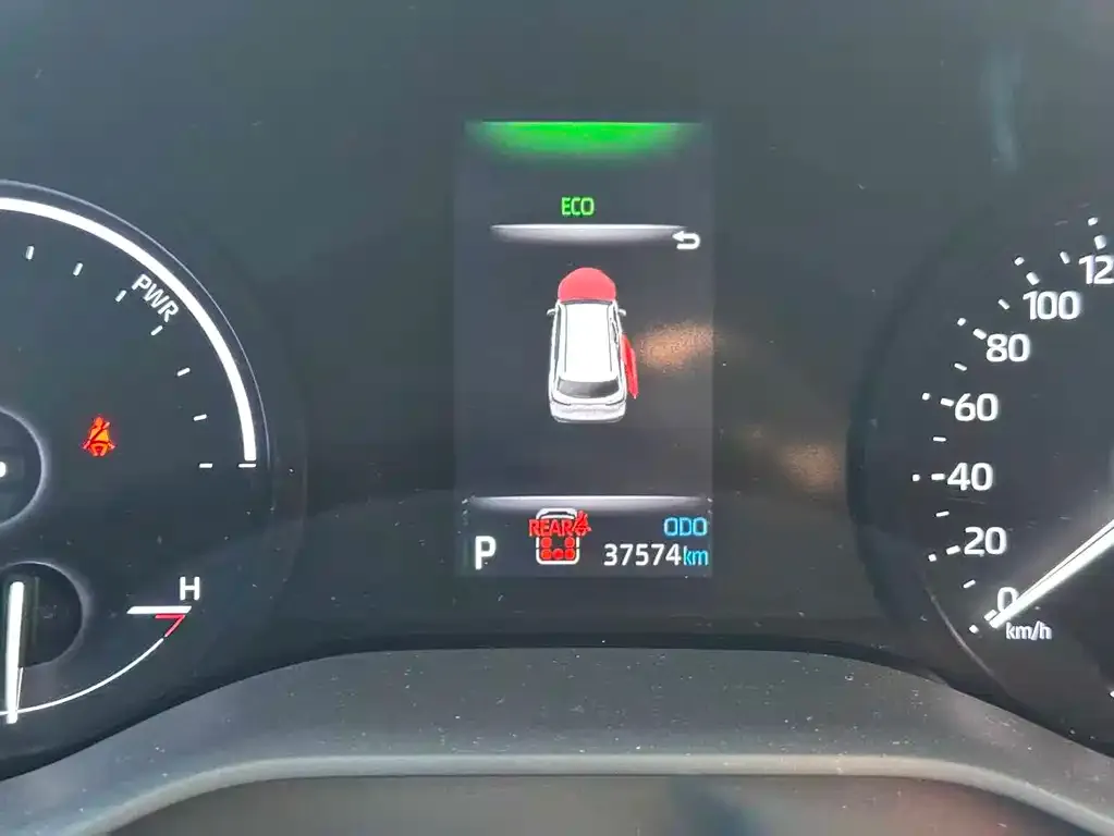 Toyota Sienna 2022 из CN, фото 4