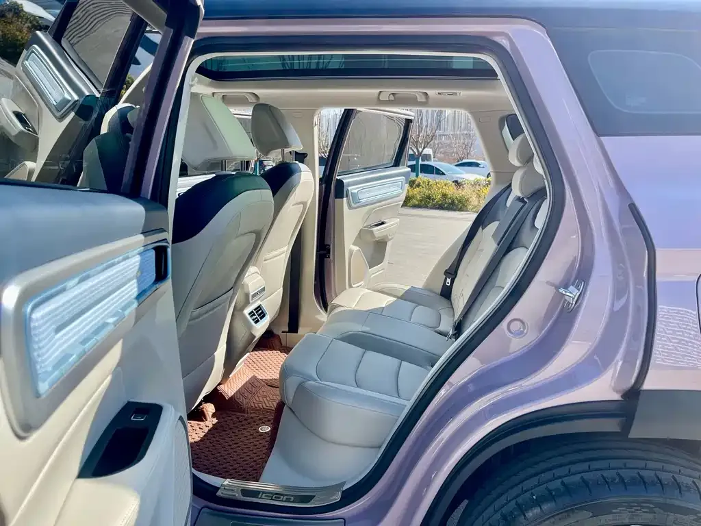 Geely Icon 2024 из CN, фото 2