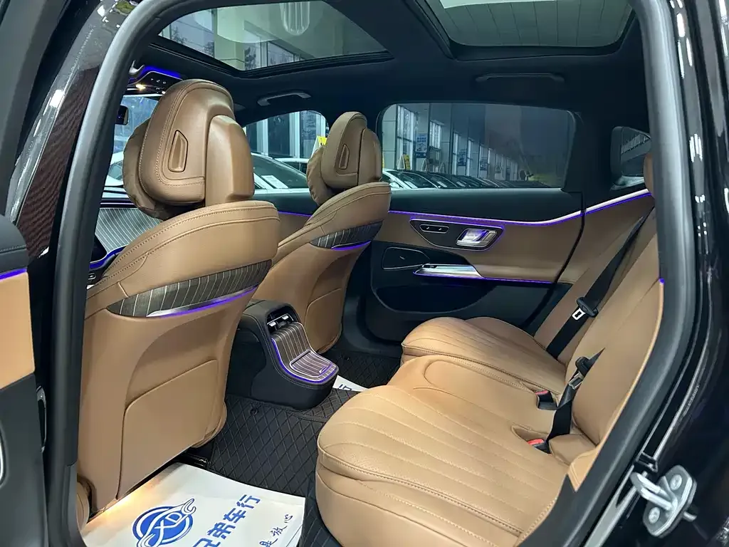 Mercedes-Benz E-Class 2025 из CN, фото 2