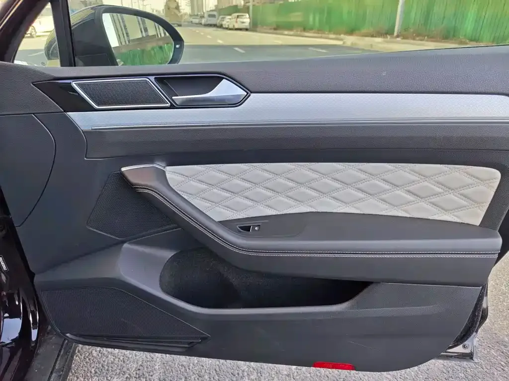 Volkswagen Magotan 2024 из CN, фото 4