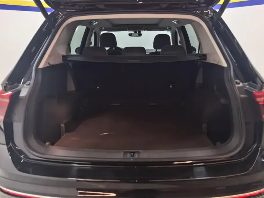 Volkswagen Tiguan L 2022 из CN, фото 4