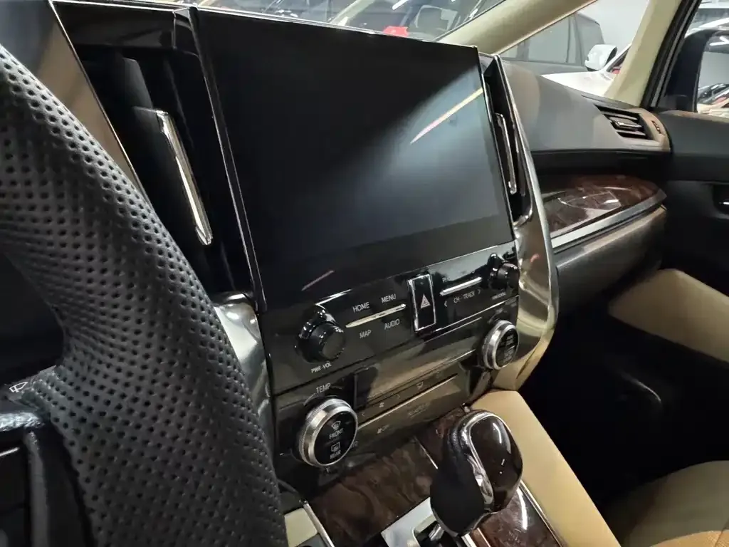 Toyota Alphard 2021 из CN, фото 2
