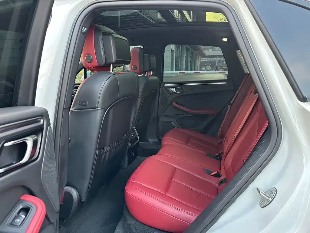 Porsche Macan 2024 из CN, фото 5