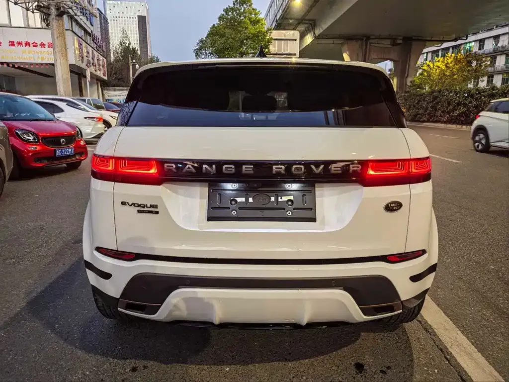 Land Rover Evoque — фото 9