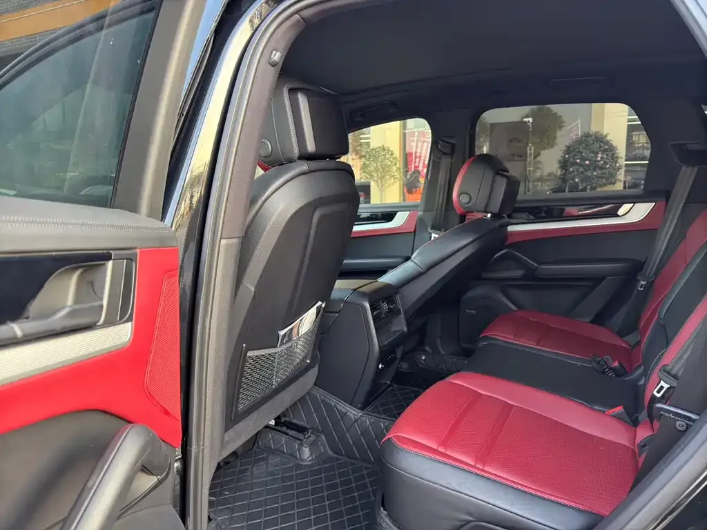 Porsche Cayenne 2024 из CN, фото 3