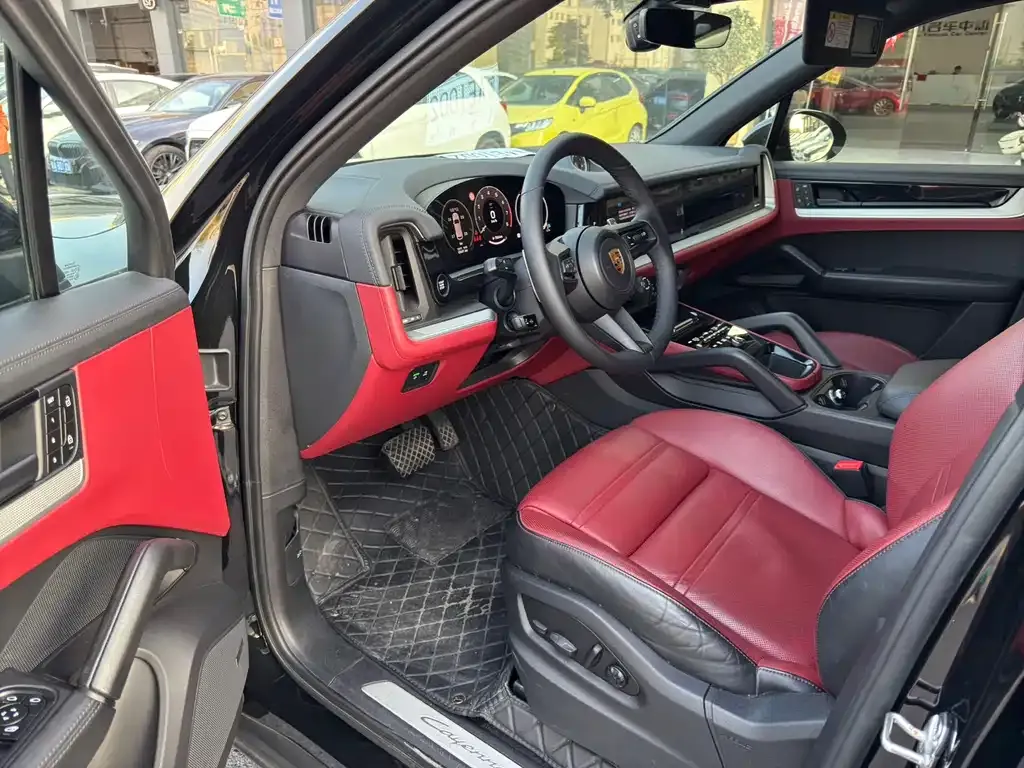 Porsche Cayenne 2024 из CN, фото 4
