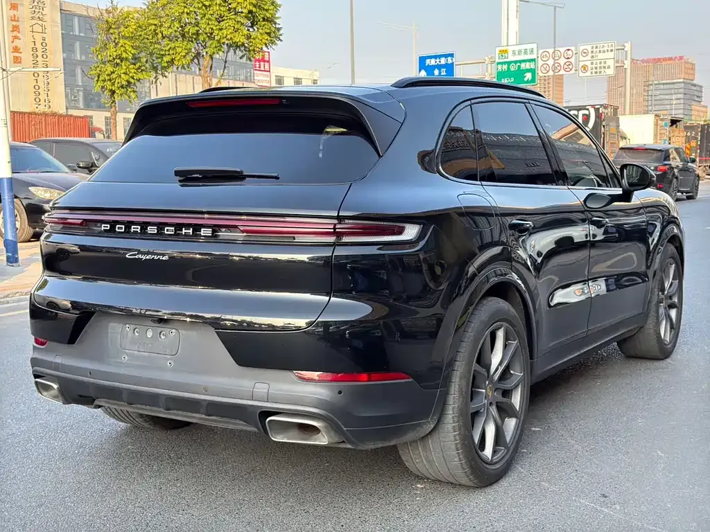 Porsche Cayenne 2024 из CN, фото 8