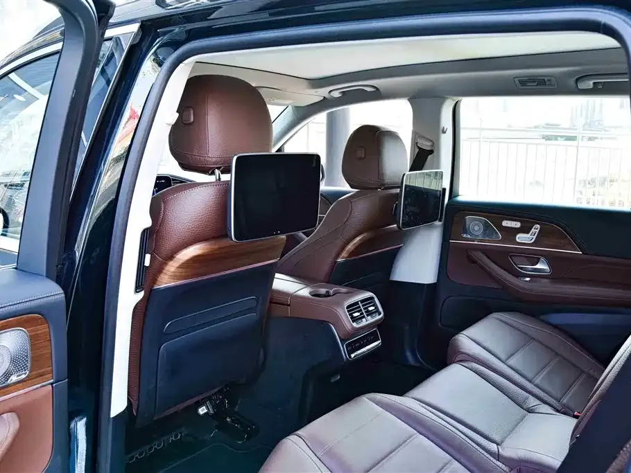 Mercedes-Benz GLS 2023 из CN, фото 2
