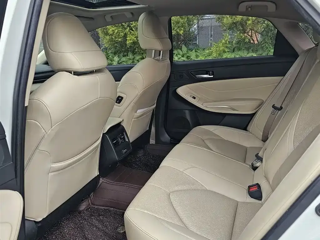 Toyota Avalon 2021 из CN, фото 2