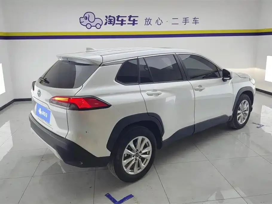 Toyota Corolla Cross 2022 из CN, фото 6