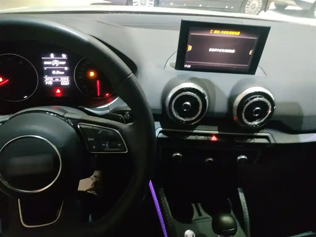 Audi Q2L 2023 из CN, фото 3