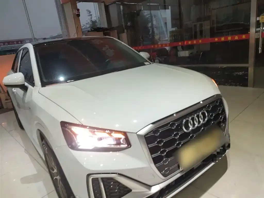Audi Q2L 2023 из CN, фото 7