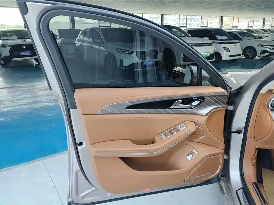 Hongqi H9 2021 из CN, фото 7