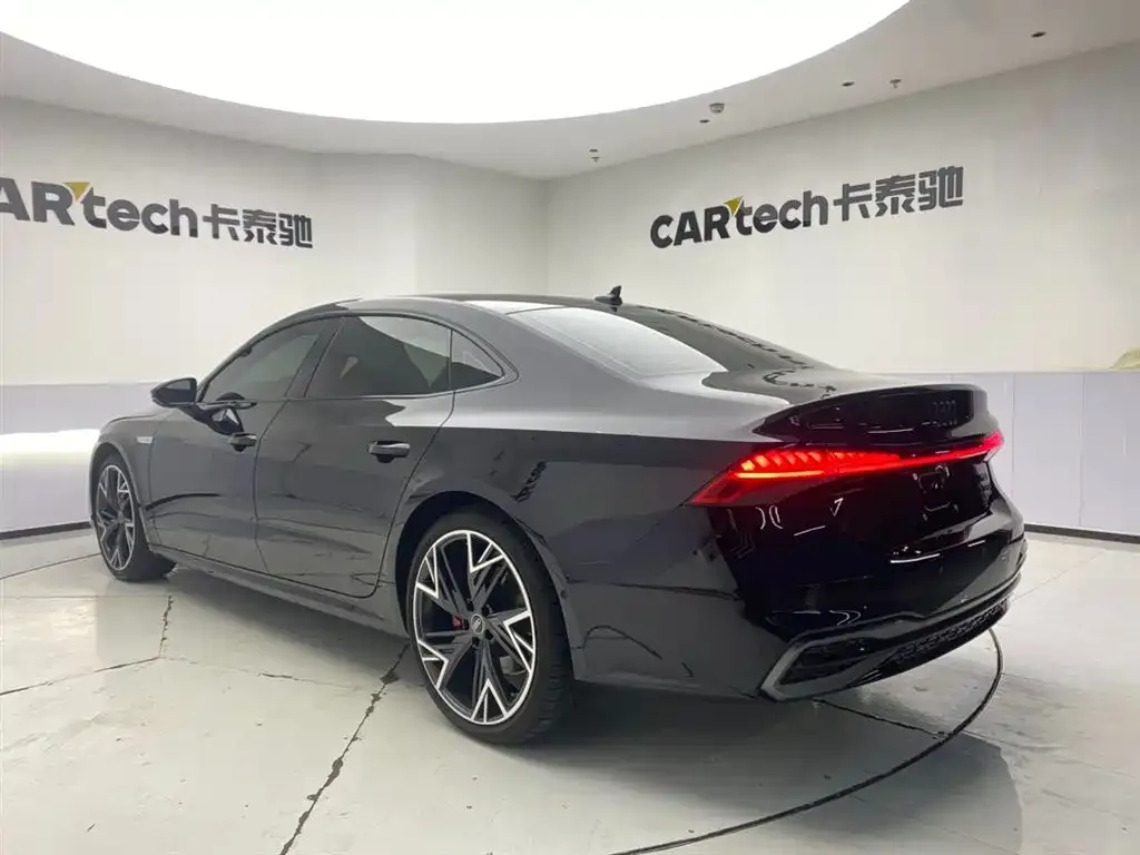 Audi A7L 2024 из CN, фото 7