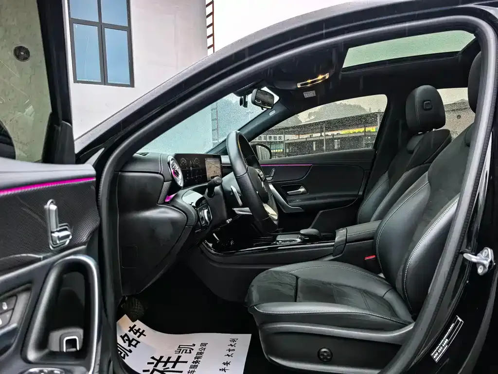 Mercedes-Benz A-Class 2023 из CN, фото 9