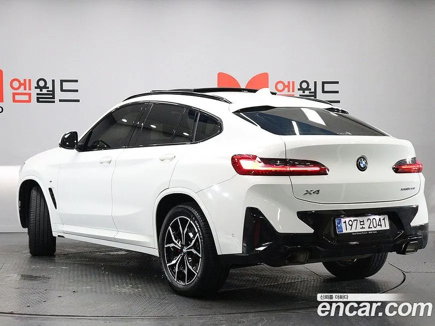 BMW X4 — фото 10