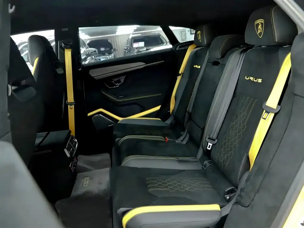 Lamborghini Urus 2024 из CN, фото 7