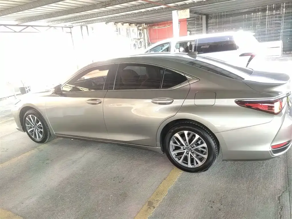 Lexus ES 2024 из CN, фото 10