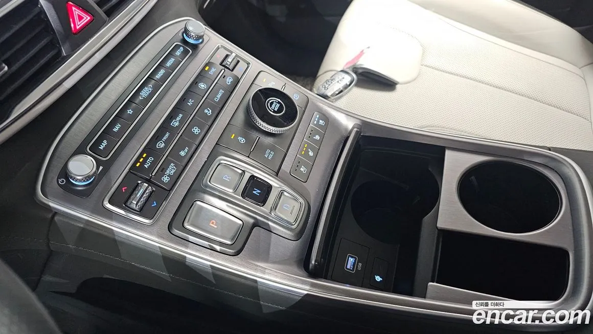Hyundai Santafe — фото 9
