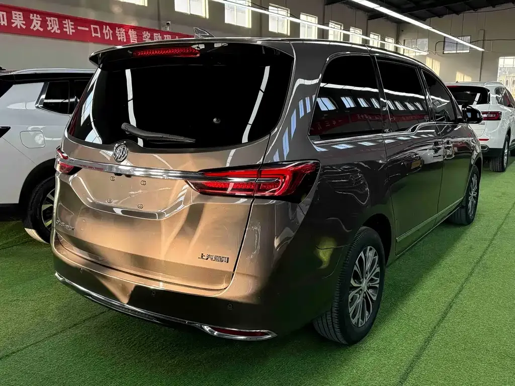 Buick GL8 2021 из CN, фото 8