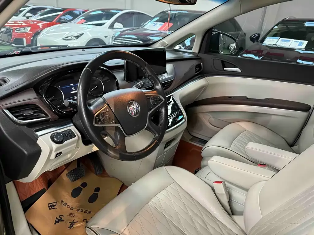 Buick GL8 2021 из CN, фото 6