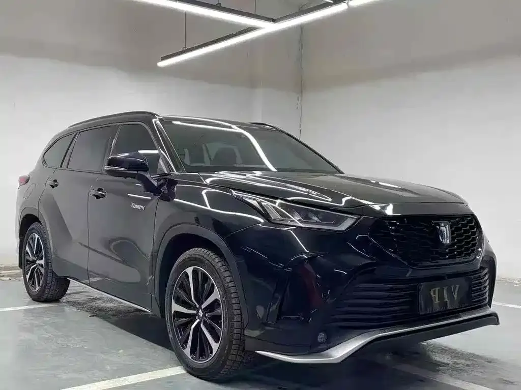 Toyota Crown Kluger 2022 из CN, фото 4