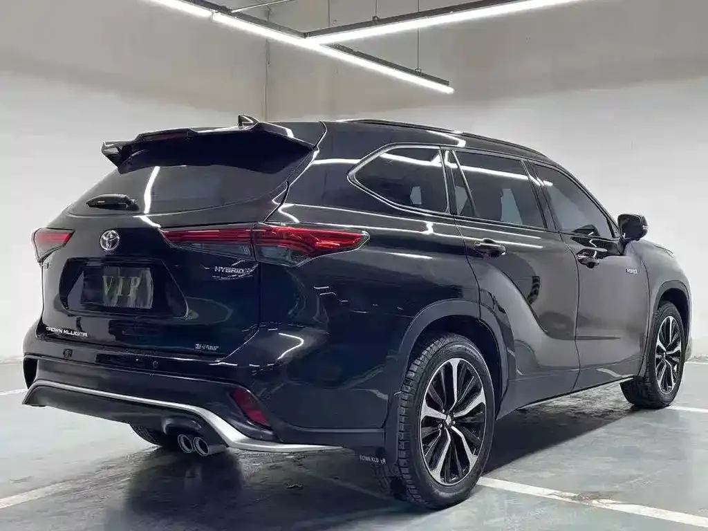 Toyota Crown Kluger 2022 из CN, фото 5