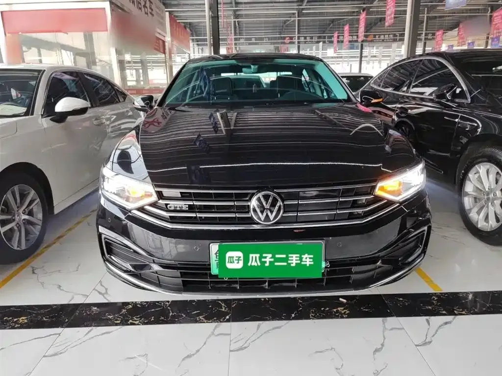 Volkswagen Magotan GTE PHEV 2023 из CN, фото 3